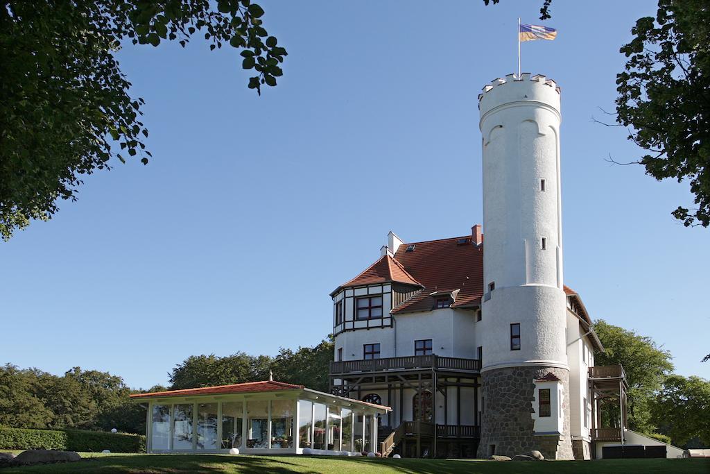 Romantik Hotel Schloss Ranzow Lohme Esterno foto